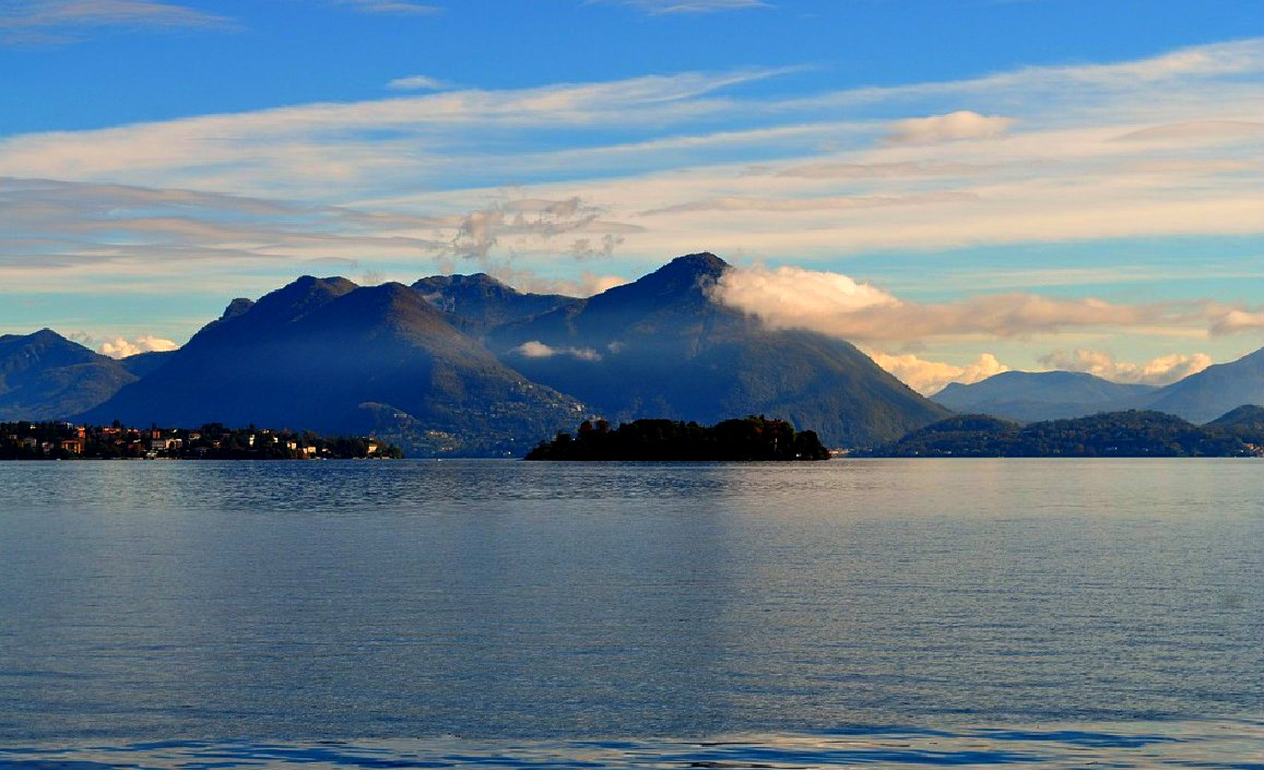 Eremo Di Santa Caterina Del Sasso Il Santuario Sul Lago Maggiore