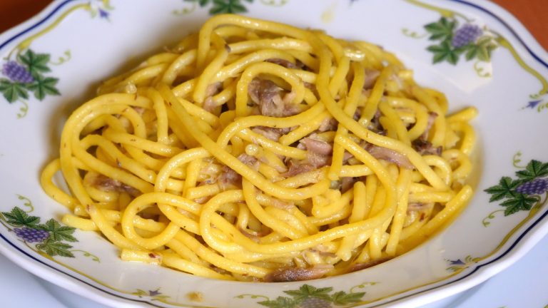 bigoli-con-sarde-di-lago