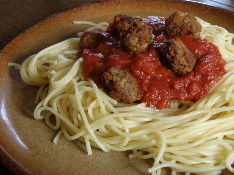 spaghetti con polpette