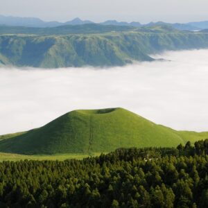 Giappone, un viaggio in treno per immergersi nella cultura orientale