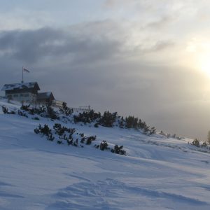 Ciaspolata e bivacco sulla neve: un’avventura in alta montagna sull’Alpe di Villandro