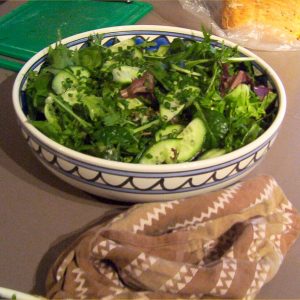 Insalata con feta e avocado