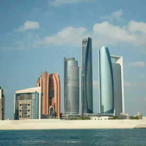 Visitare Abu Dhabi, dalle costruzioni futuristiche ai siti patrimonio UNESCO