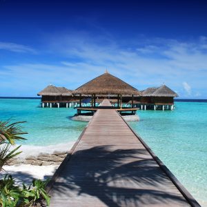 L’isola di Fushivelavaru, lo spettacolo delle Maldive