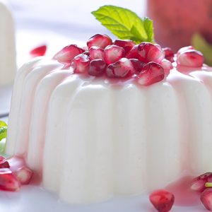 La Panna cotta al melograno il dessert giusto