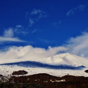 Sciare su di un vulcano, un breve viaggio sull’Etna tra alpinismo e freeride