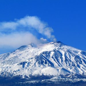 Sciare su di un vulcano, un breve viaggio sull’Etna tra alpinismo e freeride