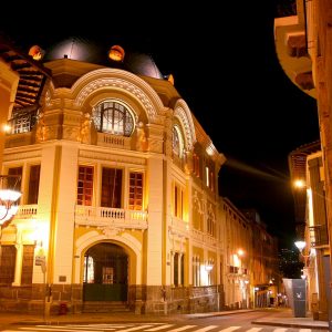 Quito la capitale dell’Ecuador, una città circondata da vulcani