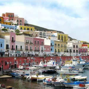 Isola di Ponza, il mar Tirreno da scoprire