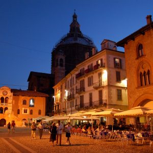 Pavia: dal Castello Visconteo, al Ponte Coperto e le sue tante belle chiese