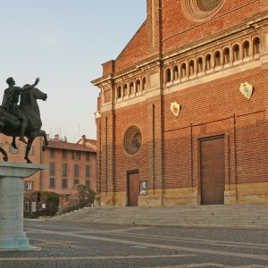 Pavia: dal Castello Visconteo, al Ponte Coperto e le sue tante belle chiese