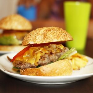 Hamburger vegani di soia: una ricetta semplice e gustosa