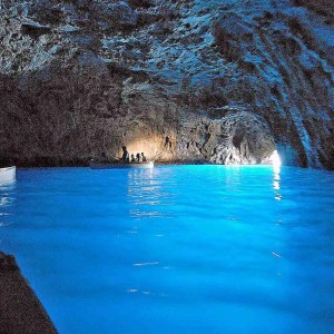 Vacanze in Croazia, l’Isola di Vis e la Grotta Azzurra