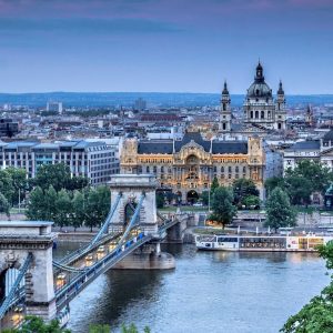 Budapest, fuga alle Terme Széchenyi: il centro più grande d’Europa