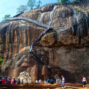 Sri Lanka: la gran roccia di Sigiriya, patrimonio dell’UNESCO