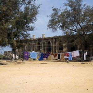 L’isola di Gorée, tra viuzze color pastello e la Casa degli Schiavi