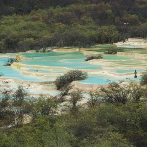 Cina: lo spettacolo di Huanglong nel Parco Nazionale di Jiuzhaigou