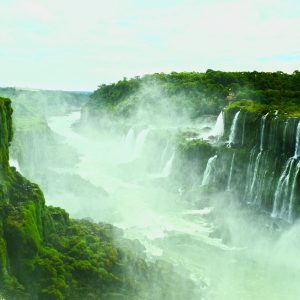 Le cascate di Iguazù, al confine tra Argentina e Brasile