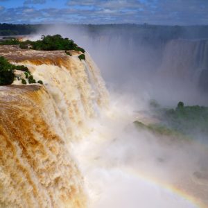 Le cascate di Iguazù, al confine tra Argentina e Brasile