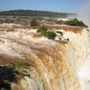 Le cascate di Iguazù, al confine tra Argentina e Brasile