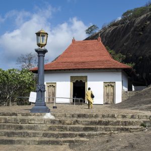 Il tempio d’oro di Dambulla, un tesoro scavato nella roccia