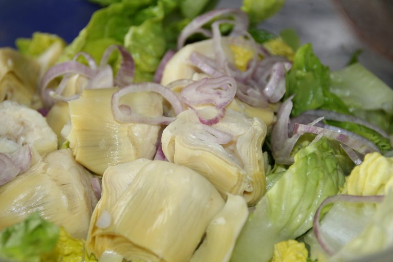 Insalata con carciofi.