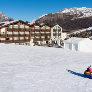 Dormire in uno chalet di ghiaccio a Livigno nell’Hotel Lac Salin