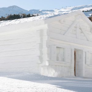 Dormire in uno chalet di ghiaccio a Livigno nell’Hotel Lac Salin