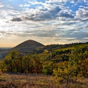 Itinerario in Veneto nel parco dei Colli Euganei, tra storia, golf e buona cucina