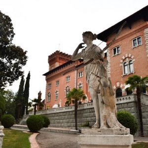 Castello di Spessa, viaggio in Friuli tra vigne e campi da golf