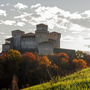 Guida ai castelli di Parma: un itinerario storico ed enogastronomico