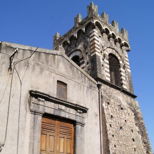 Sicilia: l’itinerario delle “Case di Lava” dell’Etna