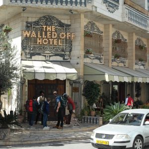 The Walled Off l’hotel ideato da Banksy in Palestina