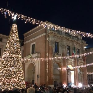 Il presepe in vetro di Murano in Piazza dei Signori a Vicenza