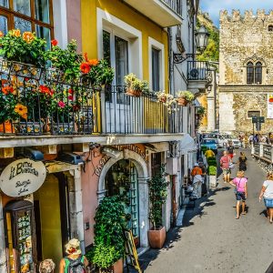 In Sicilia per riscoprire Taormina in inverno