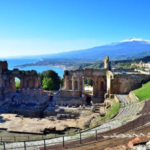 In Sicilia per riscoprire Taormina in inverno