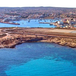 In Sicilia, alla scoperta del comune più a sud d’Italia: Lampedusa