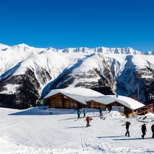 Aletsch Arena, sciare sul più grande ghiacciaio delle Alpi in Svizzera