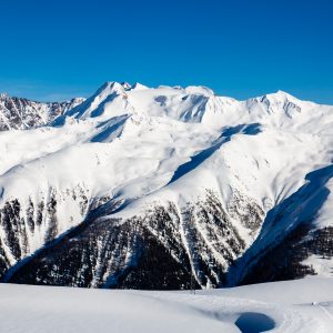 Aletsch Arena, sciare sul più grande ghiacciaio delle Alpi in Svizzera