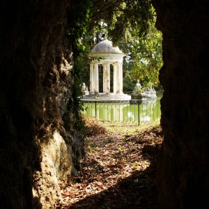 Villa Durazzo, visitare il parco esoterico e botanico a Genova