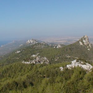 Visitare l’Isola di Cipro, una vacanza tra mare e monasteri