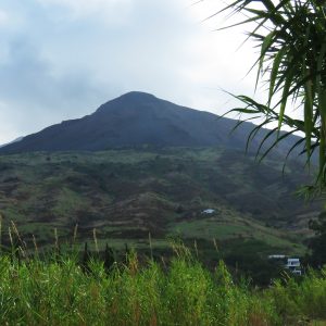 Stromboli, itinerario tra mare, gechi e “Iddu”