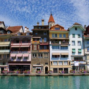 

Downtown Thun along the Aare.

Copyright by Interlaken Tourismus Byline: swiss-image.ch/ Tina Allenbach