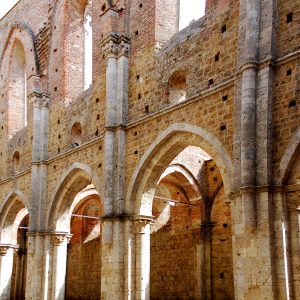 Abbazia di San Galgano e la Spada nella Roccia