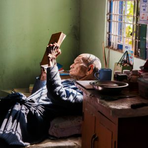 Steve McCurry in mostra a Modena con “Leggere”