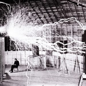 Nikola Tesla, il grande scienziato, in mostra a Milano