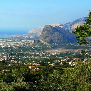 In Sicilia, nel castello della Mano Insanguinata di Carini