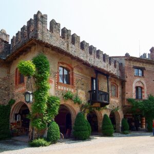 In Emilia-Romagna, tra i fantasmi di castello Grazzano Visconti