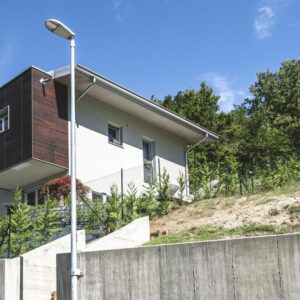 Ad Asti la prima villa in armonia con l’ambiente a zero costi di energia e mobilità