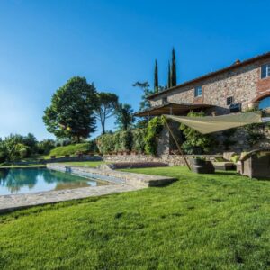 Villa La Pietrina, un’esperienza tra colli e vigneti in Toscana